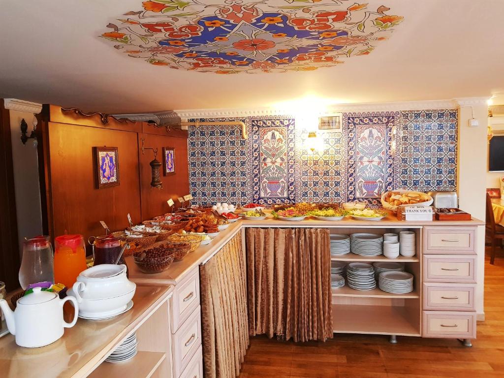 Aldem Hotel - image 2