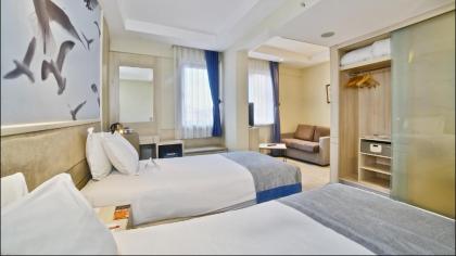 Ramada by Wyndham Istanbul Old City - image 12