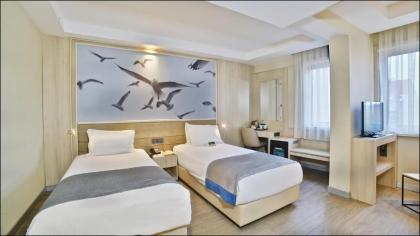 Ramada by Wyndham Istanbul Old City - image 14