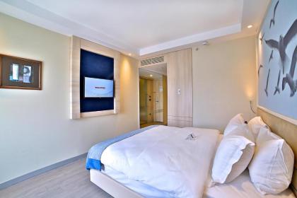 Ramada by Wyndham Istanbul Old City - image 16