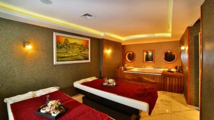 Ramada by Wyndham Istanbul Old City - image 2