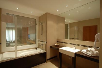 Klas Hotel - image 16