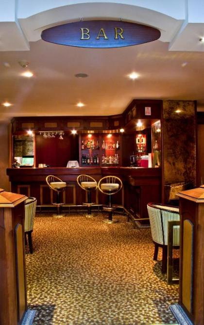 Klas Hotel - image 4