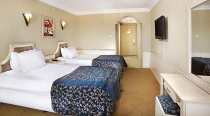 Berr Hotel - image 20