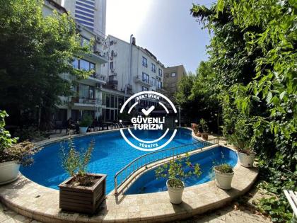 Villa Blanche Hotel & Garden Pool - image 1