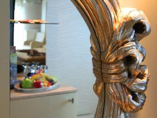 Q Inn Hotel - image 6