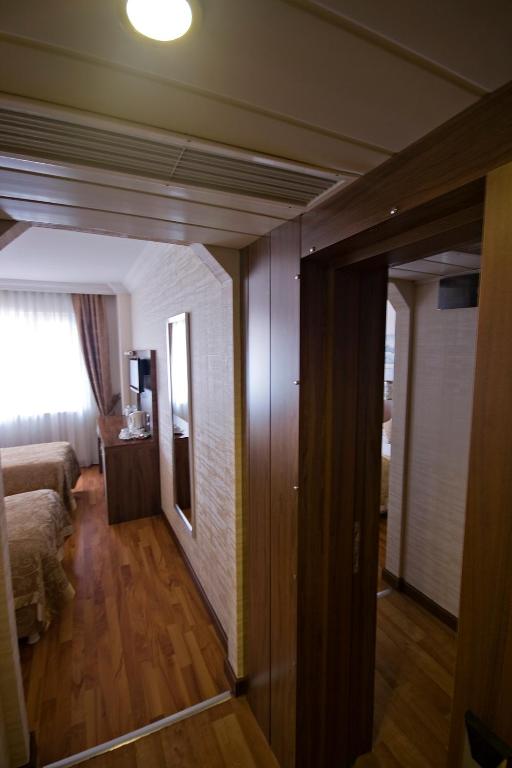Aspen Hotel - image 5