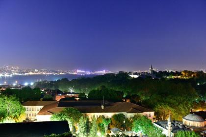 Agora Life Hotel - image 3