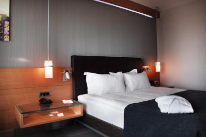Point Hotel Barbaros - image 14