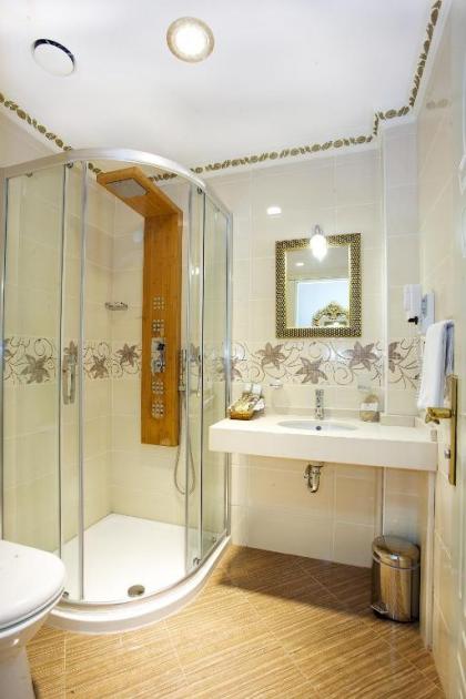 White House Hotel Istanbul - image 6