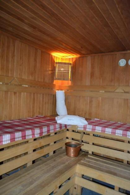 Turquhouse Hotel - image 12