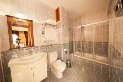 Turquhouse Hotel - image 18