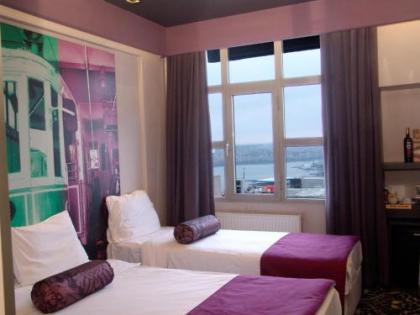 Tulip City Hotel - image 14