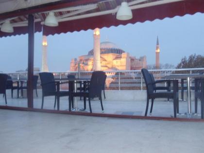 Ares Hotel - image 3