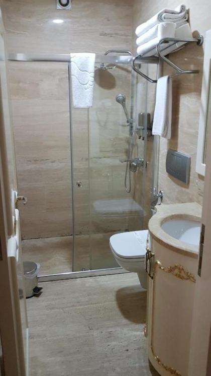 Best Town Hotel - image 6