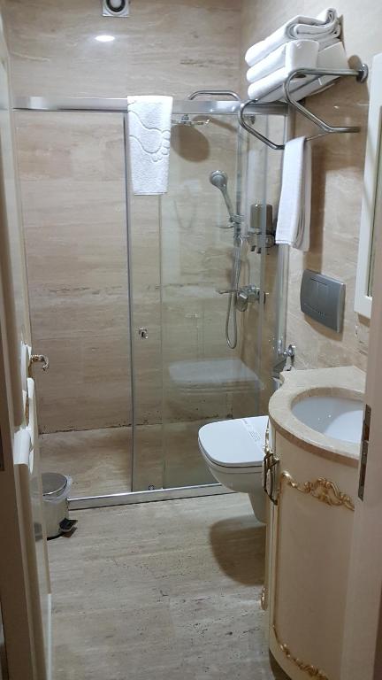 Best Town Hotel - image 6