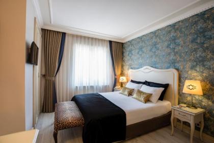 Raymond Hotel - image 2