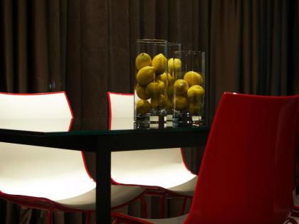 Vernazza Suites Hotel - image 15