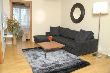 Airport Residence - image 10