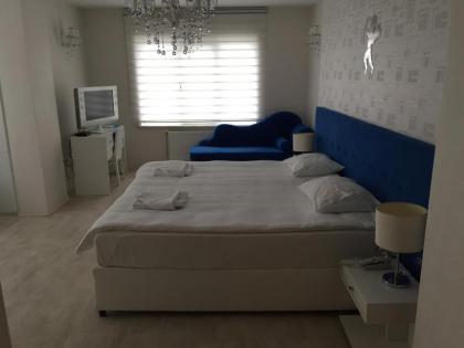 Airport Residence - image 19