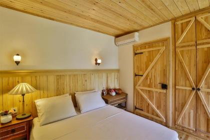 Tranquilla River Lodge - image 15