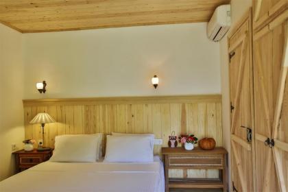 Tranquilla River Lodge - image 16