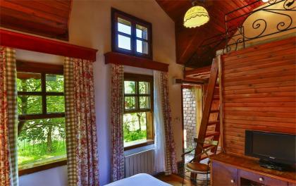 Tranquilla River Lodge - image 19