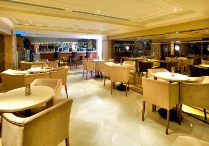 Tilia Hotel - image 9