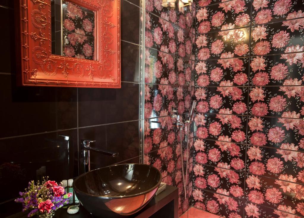 Hypnos Design Hotel - image 4