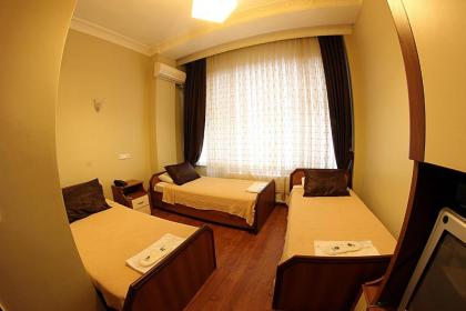 Paradise Hotel - image 12
