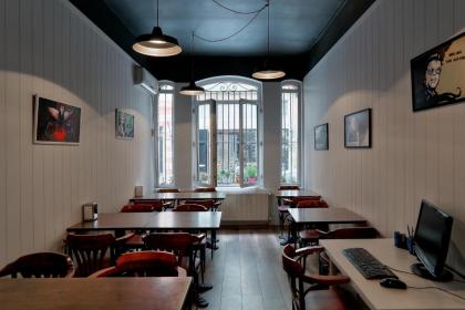 Hush Hostel Lounge - image 18