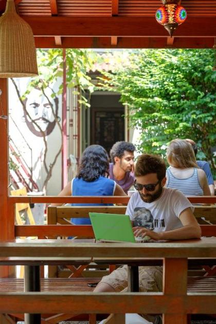 Hush Hostel Lounge - image 20