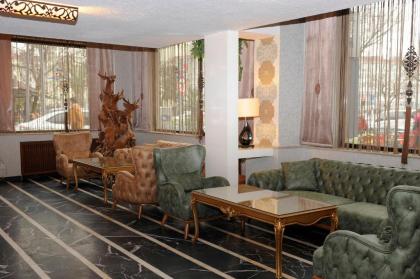 Star City Hotel - image 1