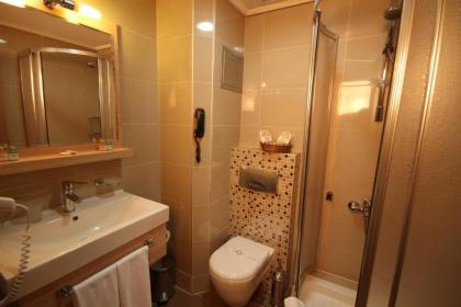 Q Inn Hotel Old City - image 7