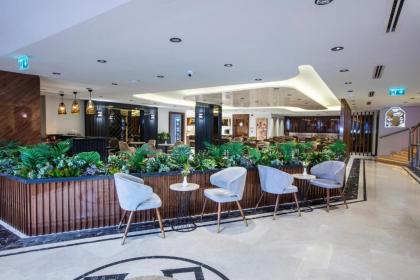 The Newport Hotel - image 19