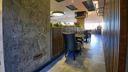 Samir Deluxe Hotel - image 19