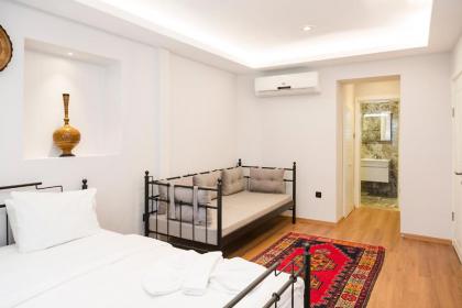 Cheers Hostel - image 15