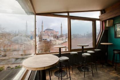 Cheers Hostel - image 9