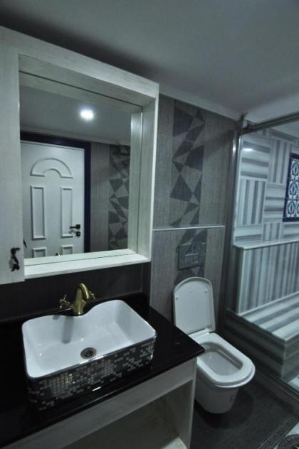 Center Hill Suites - image 10