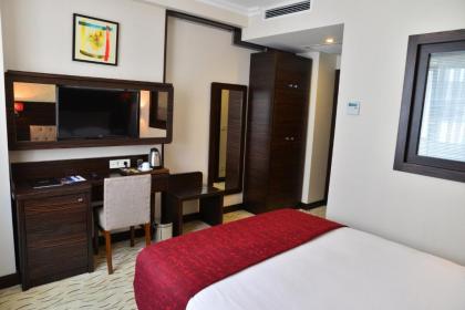 Golden Siyav Hotel - image 14