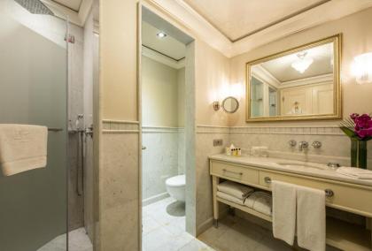 Pera Palace Hotel - image 17