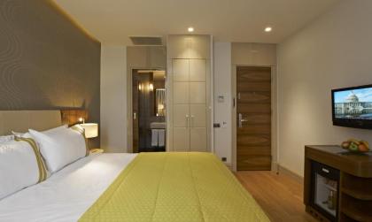 Senator Hotel Taksim - image 20