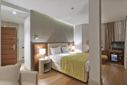 Senator Hotel Taksim - image 6