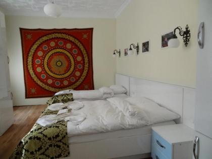 Tulip Guesthouse - image 18