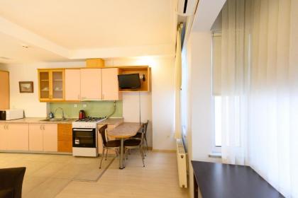 Entes Apart - image 11