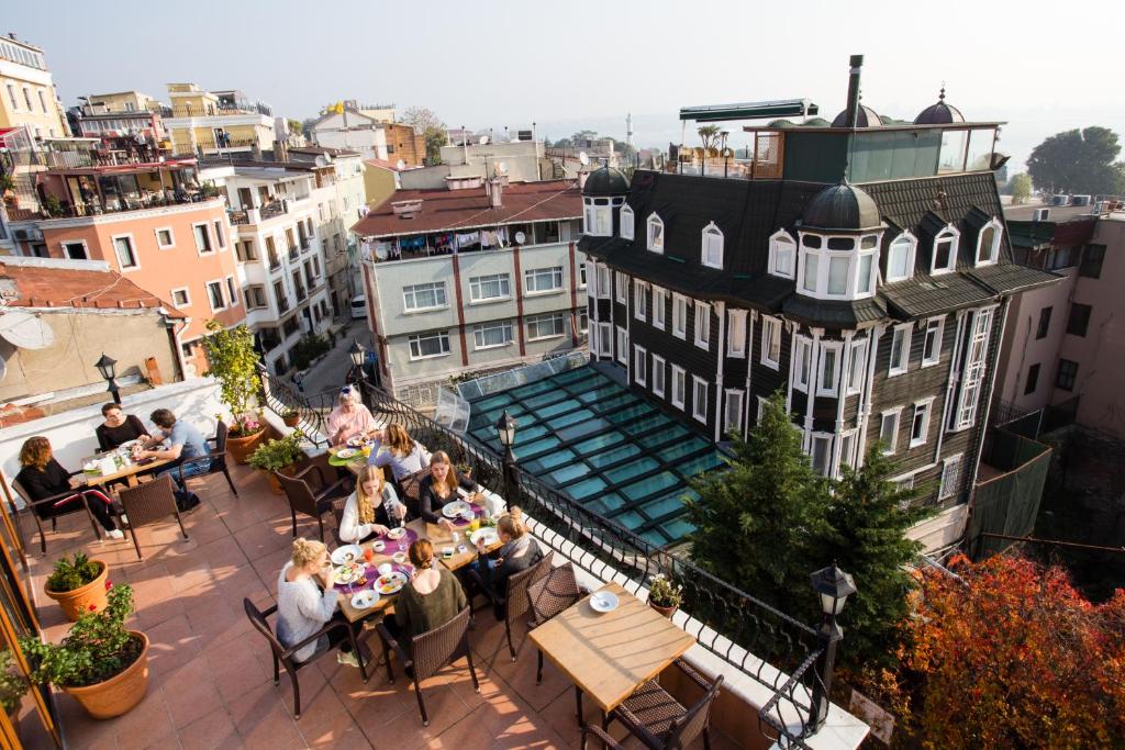 Agora Guesthouse - image 5