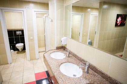 Agora Guesthouse - image 6