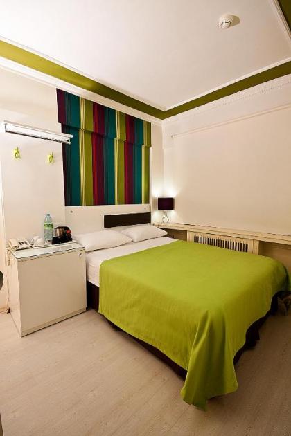 Viva Deluxe Hotel - image 2