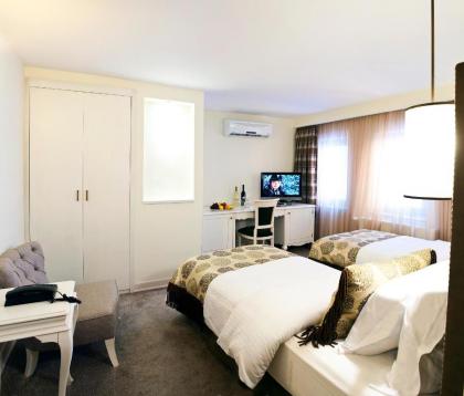Taximtown Hotel - image 15