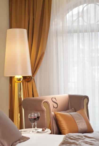 Sura Design Hotel & Suites - image 19